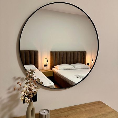 Lidia Apartments ซารานเดอ ภายนอก รูปภาพ