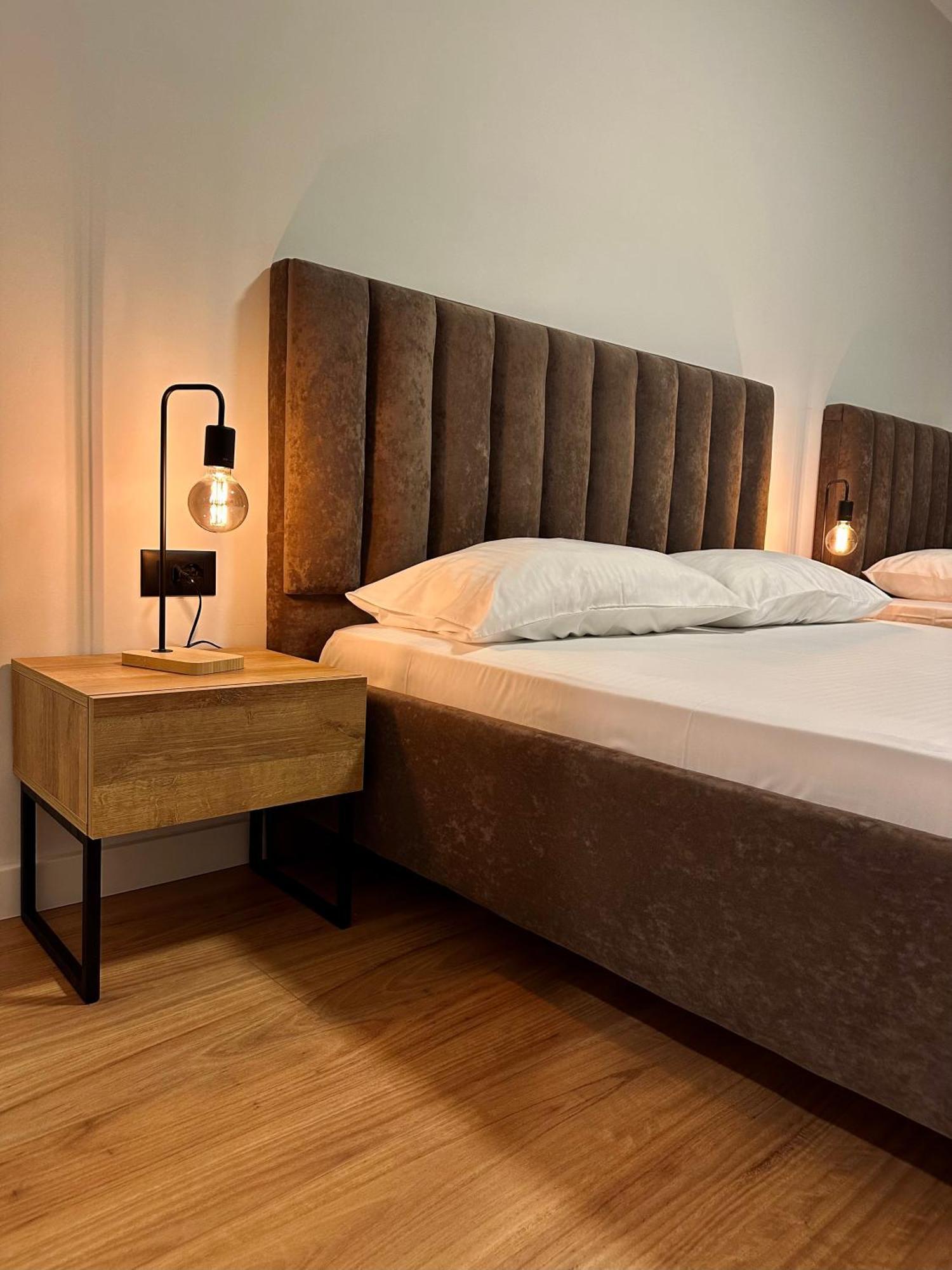 Lidia Apartments ซารานเดอ ภายนอก รูปภาพ