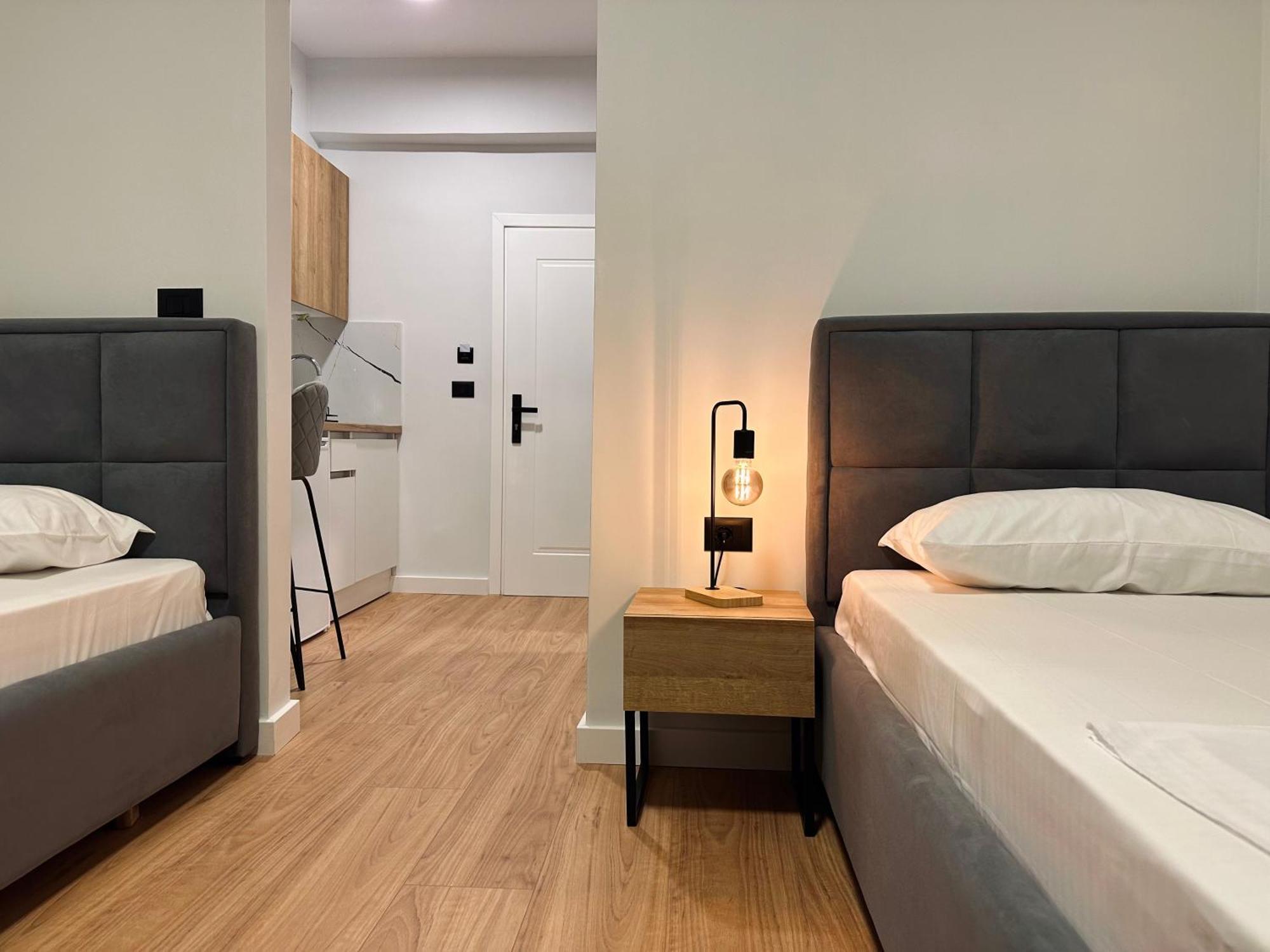 Lidia Apartments ซารานเดอ ภายนอก รูปภาพ